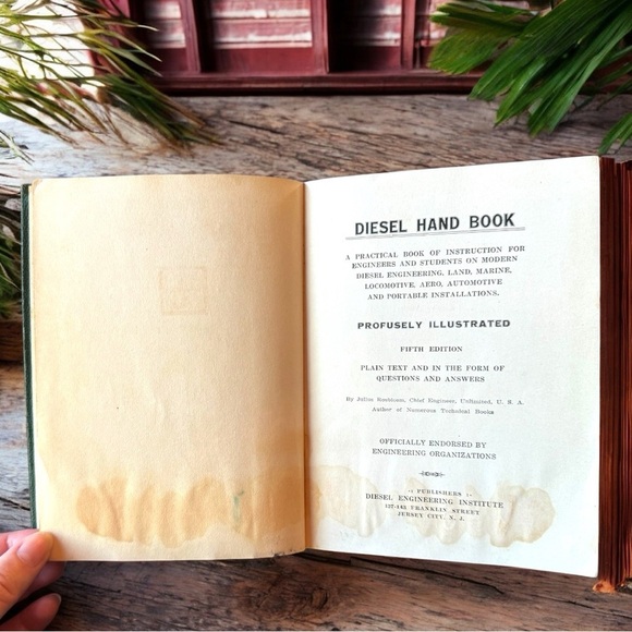 VINTAGE 1938 Diesel Hand Book - Rare Antique Engineering Manual - Collectible - Picture 5 of 13